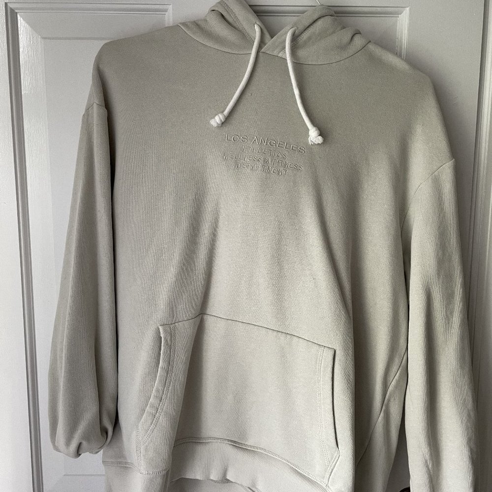 Light Colored H&M Sweatshirt